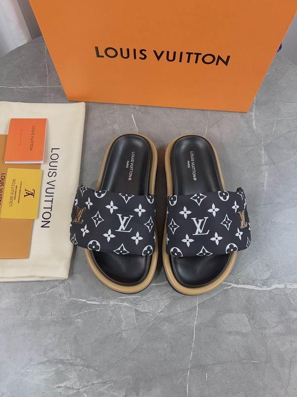 LV Men's Slippers 368